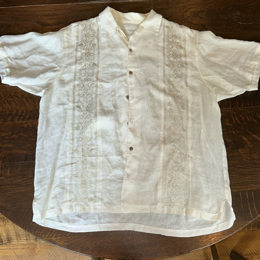 Linen Tommy Bahama Guayabera - Picture 1 of 10